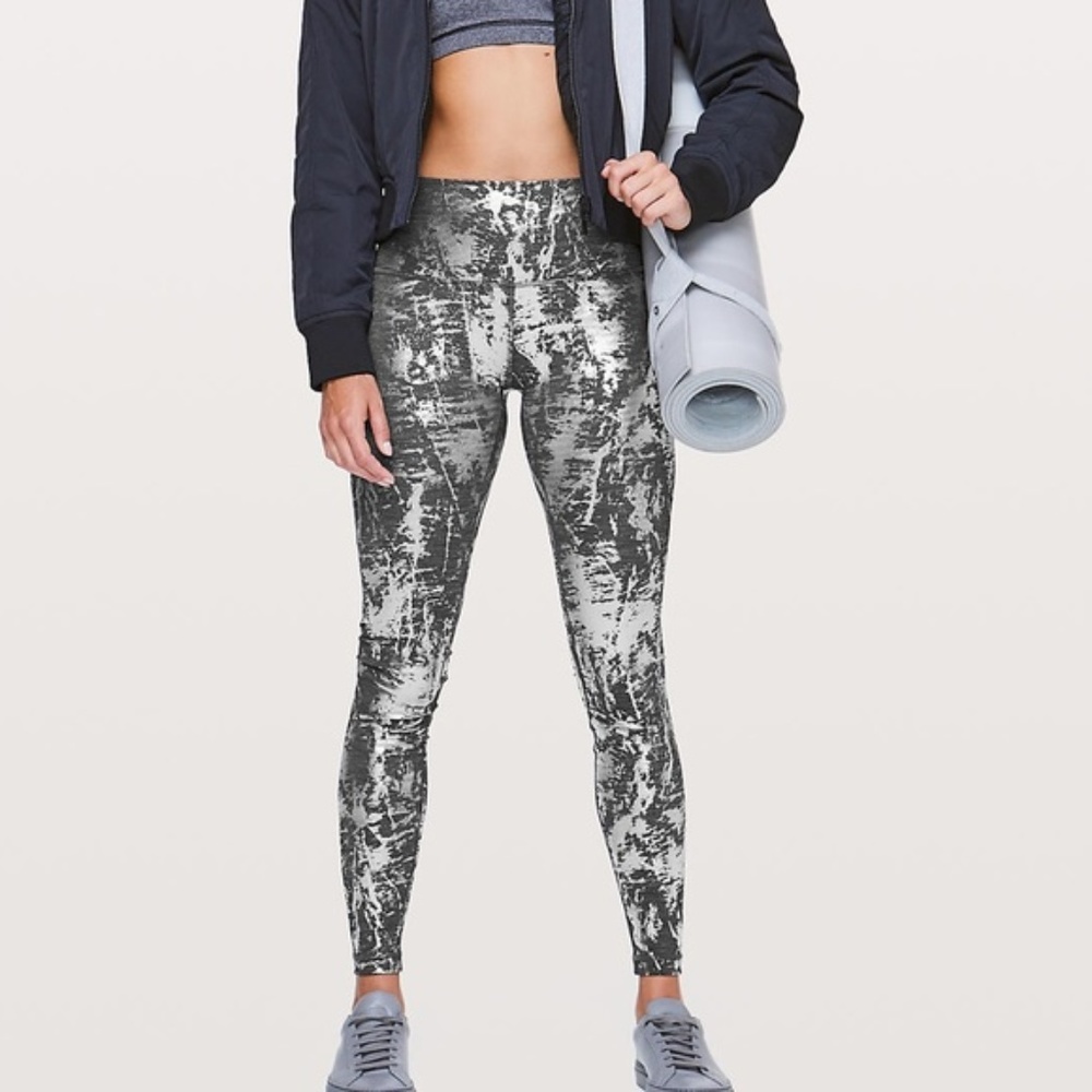 NWT Lululemon Leggings Anniversary Foil 28" SZ 4